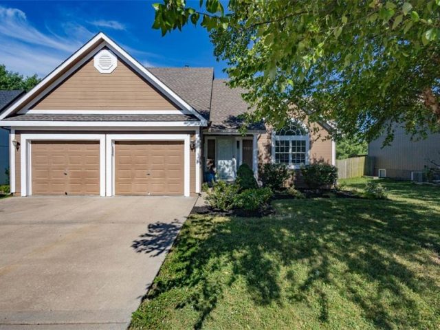 Homes for Sale in Kansas City, MO 64158 | 7503 N LEWIS Avenue