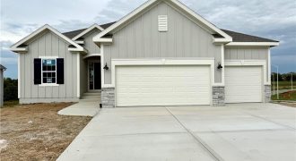 Homes for Sale in Kansas City, MO 64157 | 9810 N Laurel Avenue