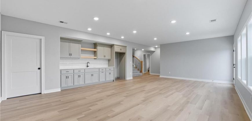 Homes for Sale in Kansas City, MO 64155 | 1606 NW 106th Terrace