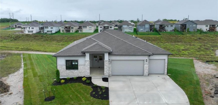 Homes for Sale in Kansas City, MO 64155 | 1606 NW 106th Terrace