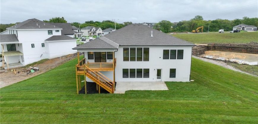 Homes for Sale in Kansas City, MO 64155 | 1606 NW 106th Terrace