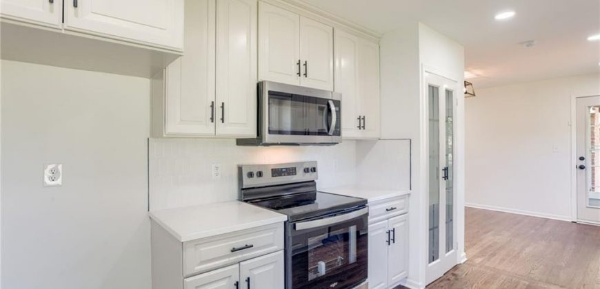 Homes for Sale in Kansas City, MO 64116 | 3320  Mohawk Lane