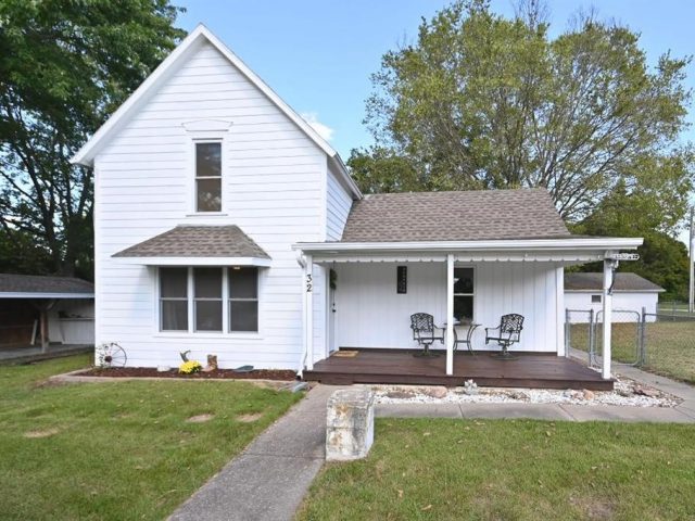 Homes for Sale in Dearborn, MO 64439 | 32  Mill Street