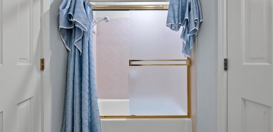 Homes for Sale in Kansas City, MO 64116 | 4501 NW Baltimore Court