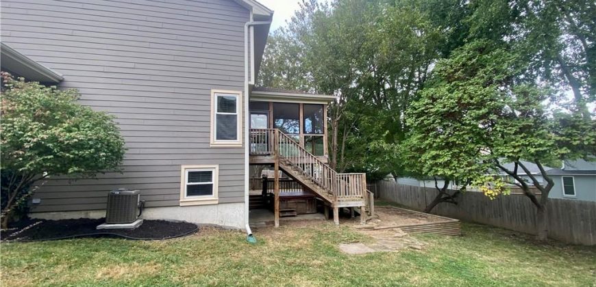 Homes for Sale in Kansas City, MO 64153 | 8623 N McDonald Avenue