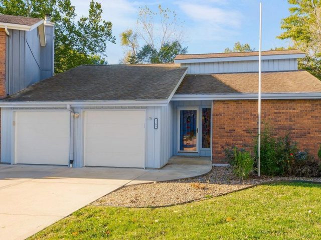 Homes for Sale in Kansas City, MO 64118 | 1209 NE 83rd Terrace