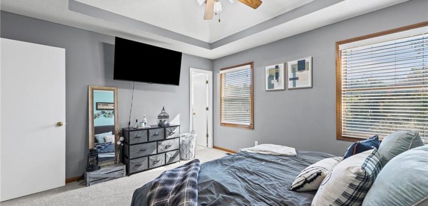 Homes for Sale in Kansas City, MO 64118 | 1305 NW 72nd Street