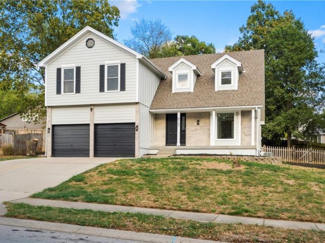 Homes for Sale in Kansas City, MO 64155 | 8707 N Lydia Avenue