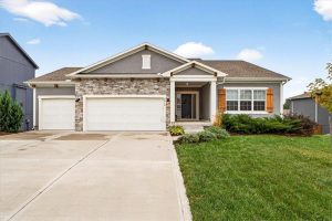 9015-NE-111th-Place-mls-2583107-image-1