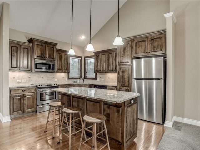 Homes for Sale in Kansas City, MO 64155 | 1715 NW 93rd Street