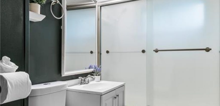 Homes for Sale in Gladstone, MO 64118 | 5708 N Woodland Avenue