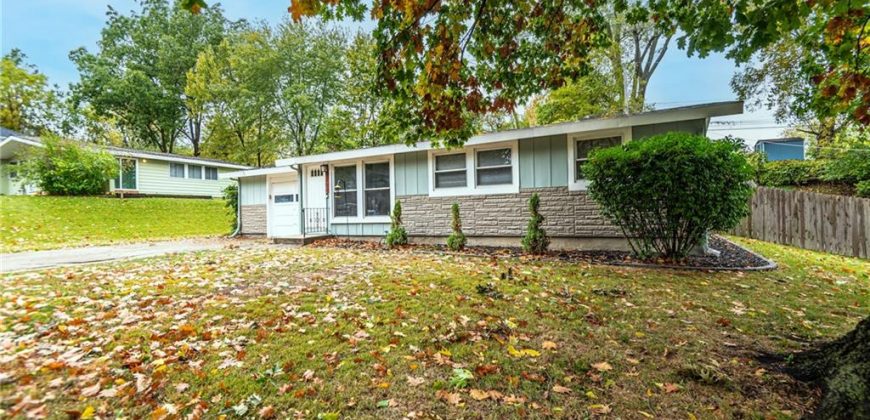 Homes for Sale in Gladstone, MO 64118 | 5708 N Woodland Avenue