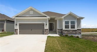 Homes for Sale in Kansas City, MO 64157 | 11437 N Auburndale Circle