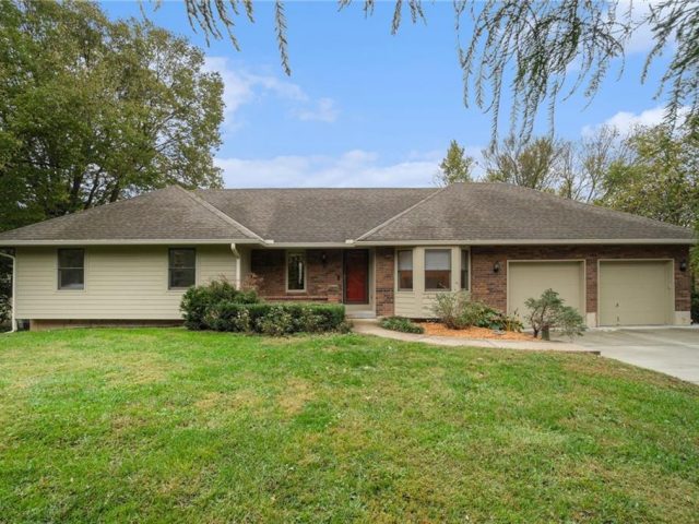 Homes for Sale in Liberty, MO 64068 | 1605 E County Road H