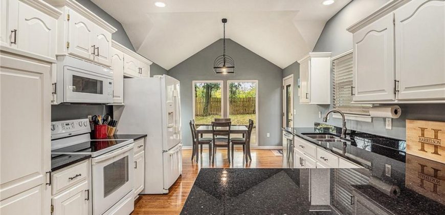 Homes for Sale in Kansas City, MO 64153 | 8727 N Winan Avenue