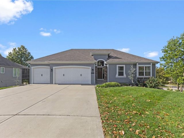 Homes for Sale in Kansas City, MO 64155 | 10512 N Euclid Avenue