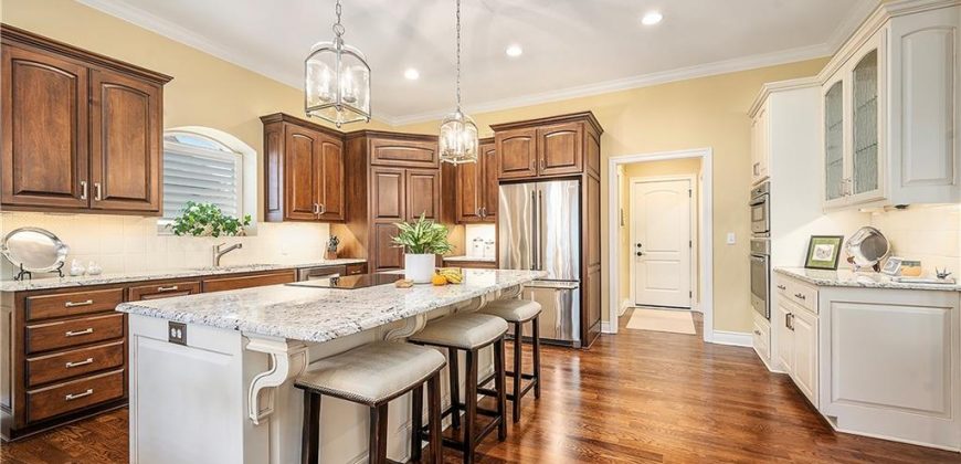 Homes for Sale in Kansas City, MO 64155 | 2005 NE 101st Court