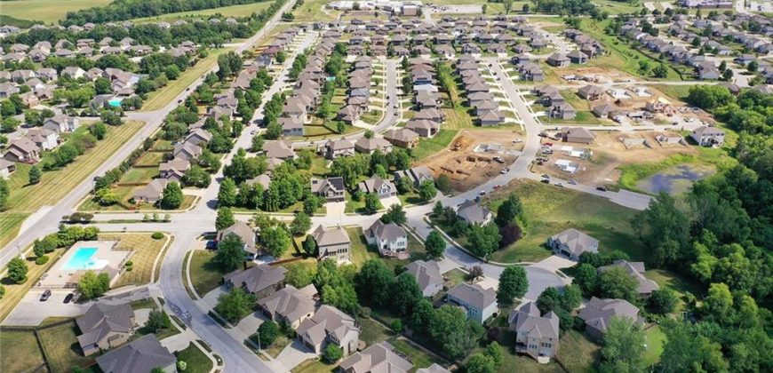 Homes for Sale in Kansas City, MO 64156 | 3718 NE 90th Terrace