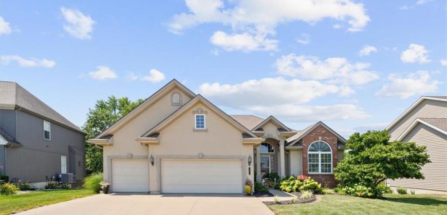 Homes for Sale in Platte City, MO 64079 | 13060  Woodridge Street