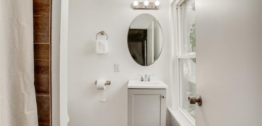 Homes for Sale in Liberty, MO 64068 | 463 E Mill Street