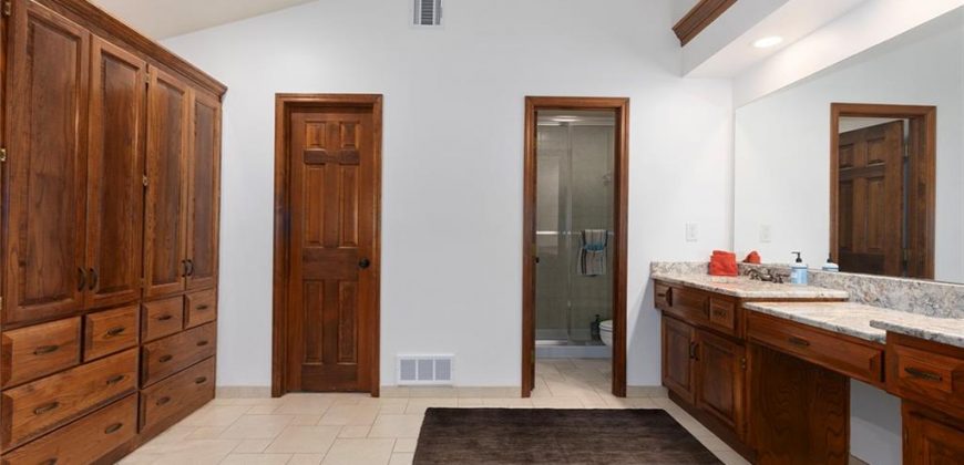 Homes for Sale in Kansas City, MO 64151 | 6113 N Mattox Road