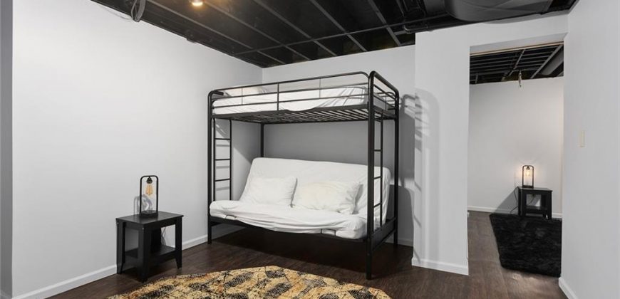 Homes for Sale in Kansas City, MO 64151 | 6113 N Mattox Road