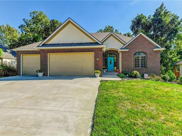 Homes for Sale in Kansas City, MO 64151 | 7835 N Cosby Avenue