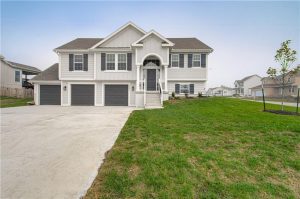 6022-NE-118th-Terrace-mls-2578997-image-1