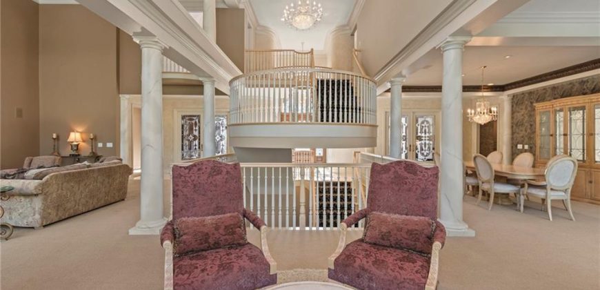 Homes for Sale in Parkville, MO 64152 | 8000 NW Timbercrest Place