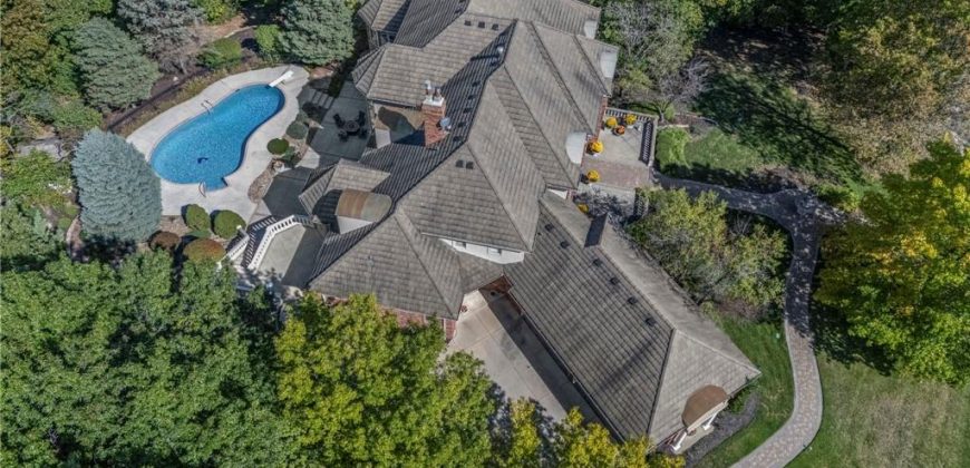 Homes for Sale in Parkville, MO 64152 | 8000 NW Timbercrest Place