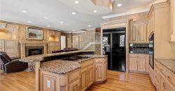 Homes for Sale in Parkville, MO 64152 | 8000 NW Timbercrest Place