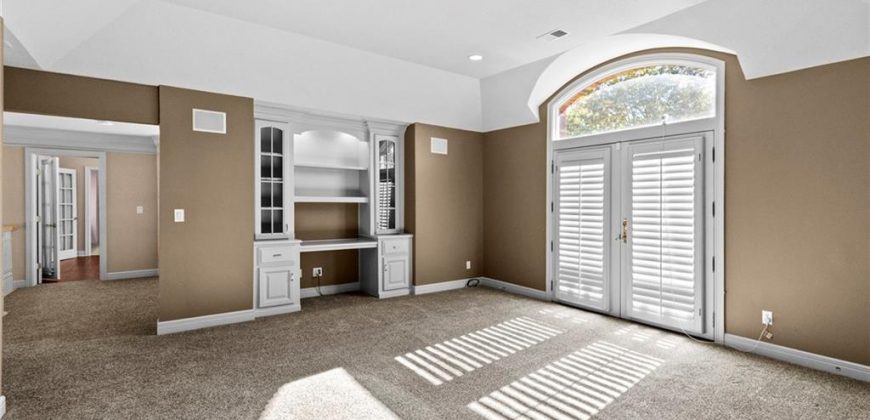 Homes for Sale in Parkville, MO 64152 | 8000 NW Timbercrest Place