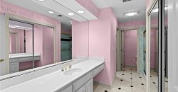 Homes for Sale in Parkville, MO 64152 | 8000 NW Timbercrest Place