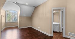 Homes for Sale in Parkville, MO 64152 | 8000 NW Timbercrest Place