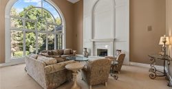 Homes for Sale in Parkville, MO 64152 | 8000 NW Timbercrest Place