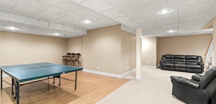 Homes for Sale in Parkville, MO 64152 | 8000 NW Timbercrest Place