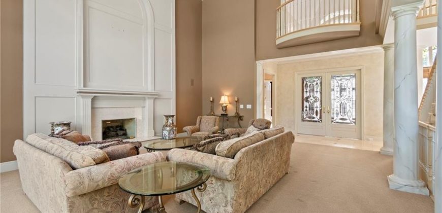 Homes for Sale in Parkville, MO 64152 | 8000 NW Timbercrest Place