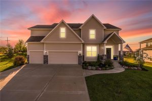 7604-N-Donnelly-Avenue-mls-2582265-image-1