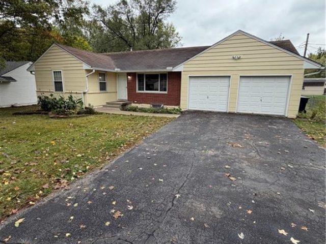 Homes for Sale in Kansas City, MO 64117 | 4609 NE 43rd Terrace