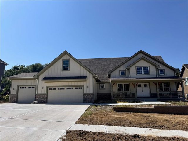 Homes for Sale in Liberty, MO 64068 | 1208  Linden Road