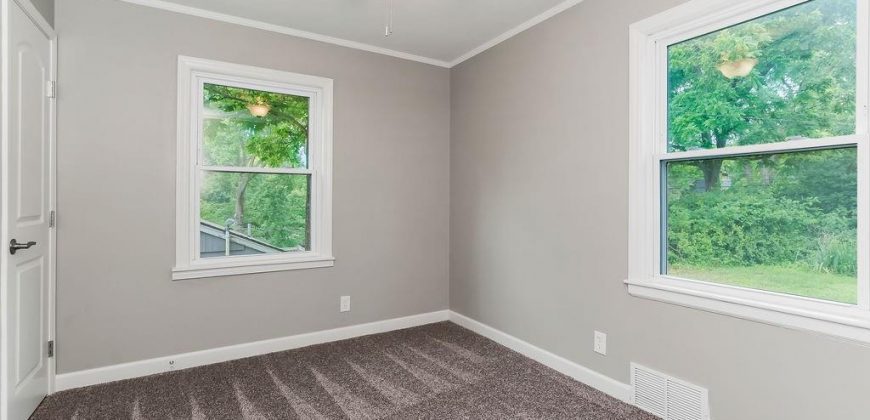 Homes for Sale in Kansas City, MO 64116 | 112 NE Northcrest Drive