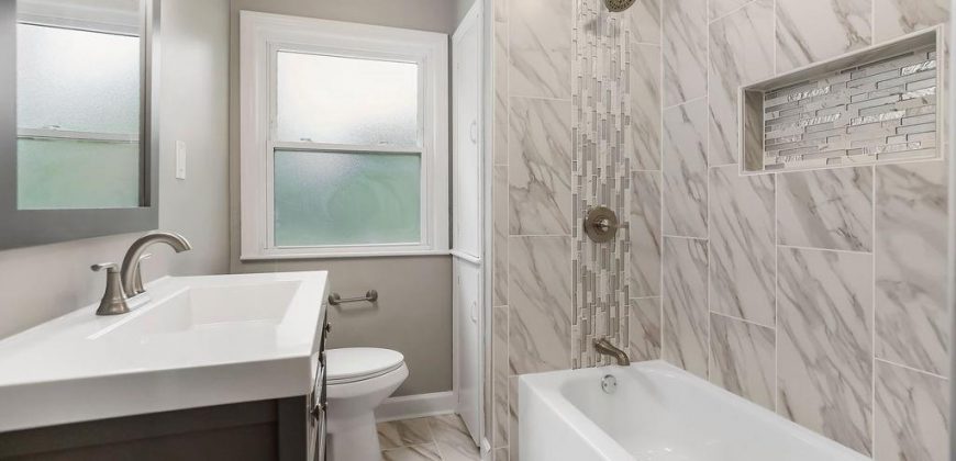 Homes for Sale in Kansas City, MO 64116 | 112 NE Northcrest Drive