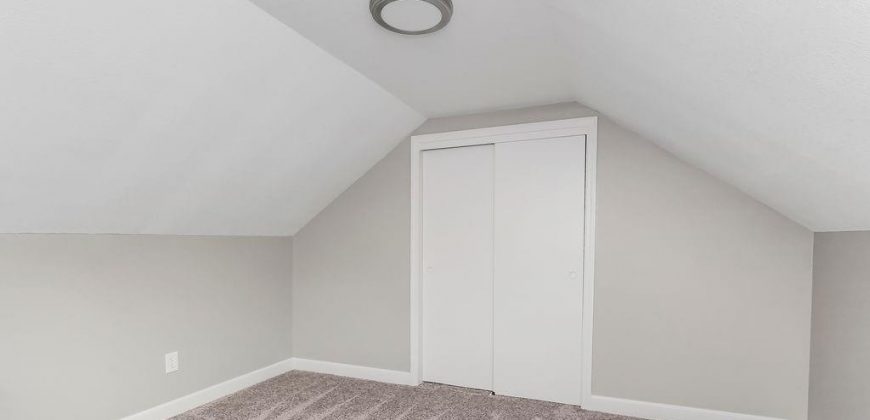 Homes for Sale in Kansas City, MO 64116 | 112 NE Northcrest Drive