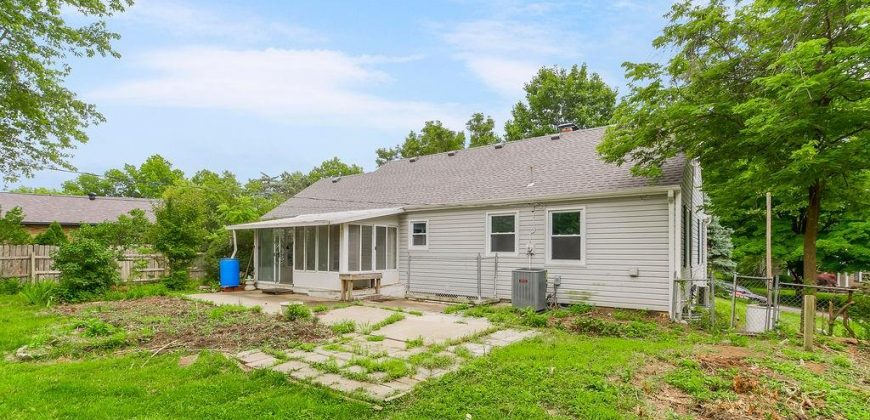 Homes for Sale in Kansas City, MO 64116 | 112 NE Northcrest Drive