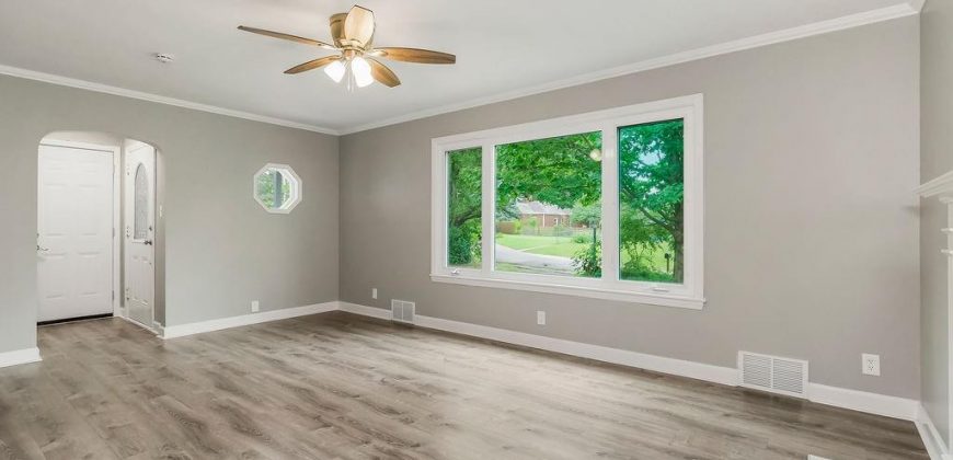 Homes for Sale in Kansas City, MO 64116 | 112 NE Northcrest Drive