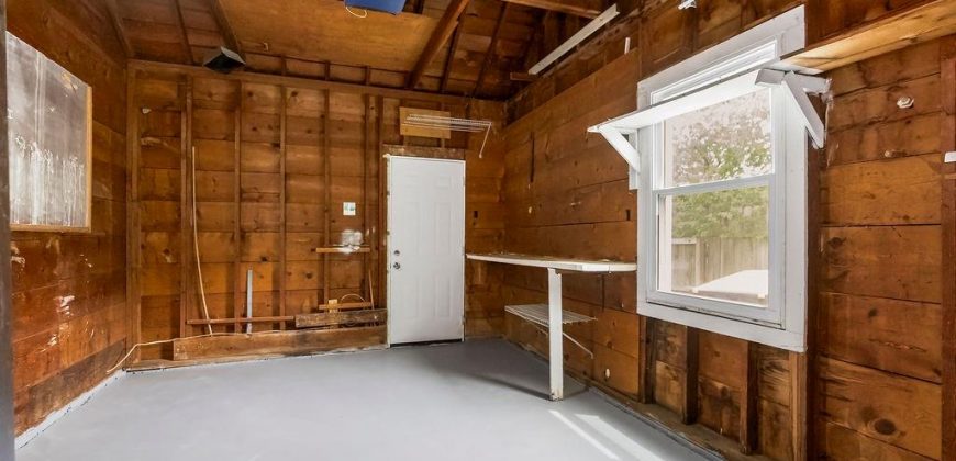 Homes for Sale in Kansas City, MO 64116 | 112 NE Northcrest Drive