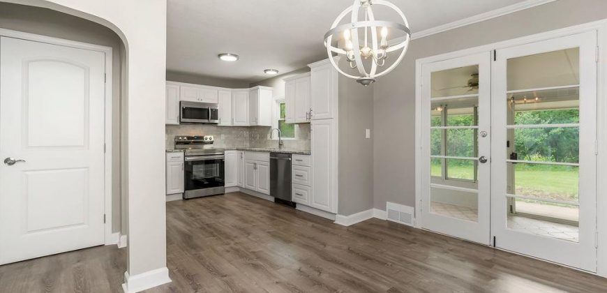 Homes for Sale in Kansas City, MO 64116 | 112 NE Northcrest Drive