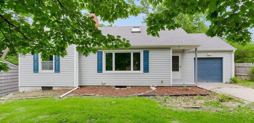 Homes for Sale in Kansas City, MO 64116 | 112 NE Northcrest Drive