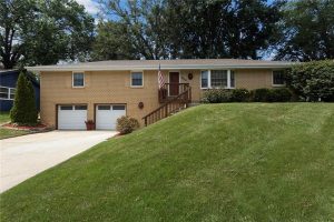 8606-NE-Boone-Street-mls-2558888-image-1