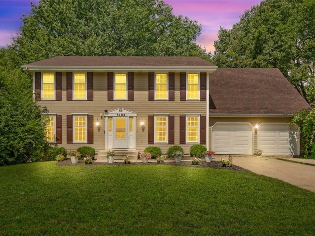 Homes for Sale in Liberty, MO 64068 | 1304  Wellington Way